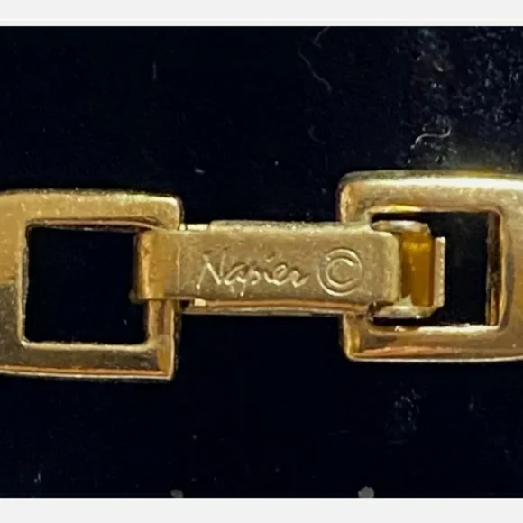 Napier Vintage Signed Faux Pearl & Rhinestones Pendant Necklace - Picture 6 of 6